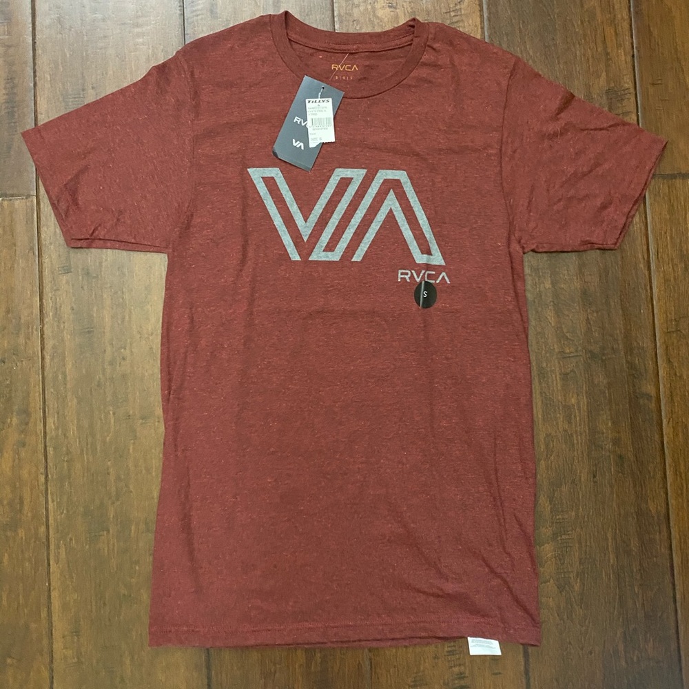 NWT RVCA Men’s Small Tshirt